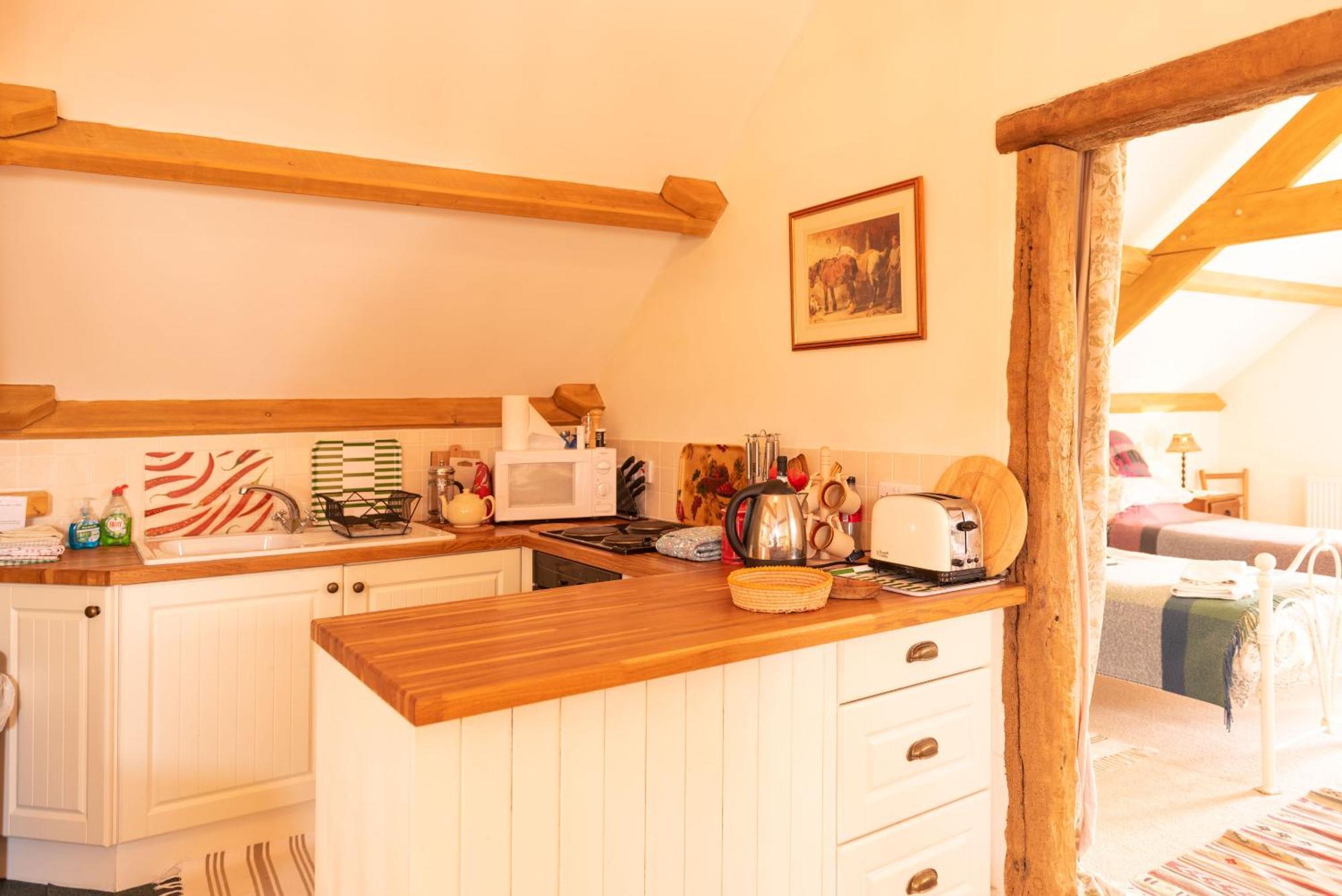 Alltybrain Farm Cottages And Farmhouse B&B Brecon Exterior photo