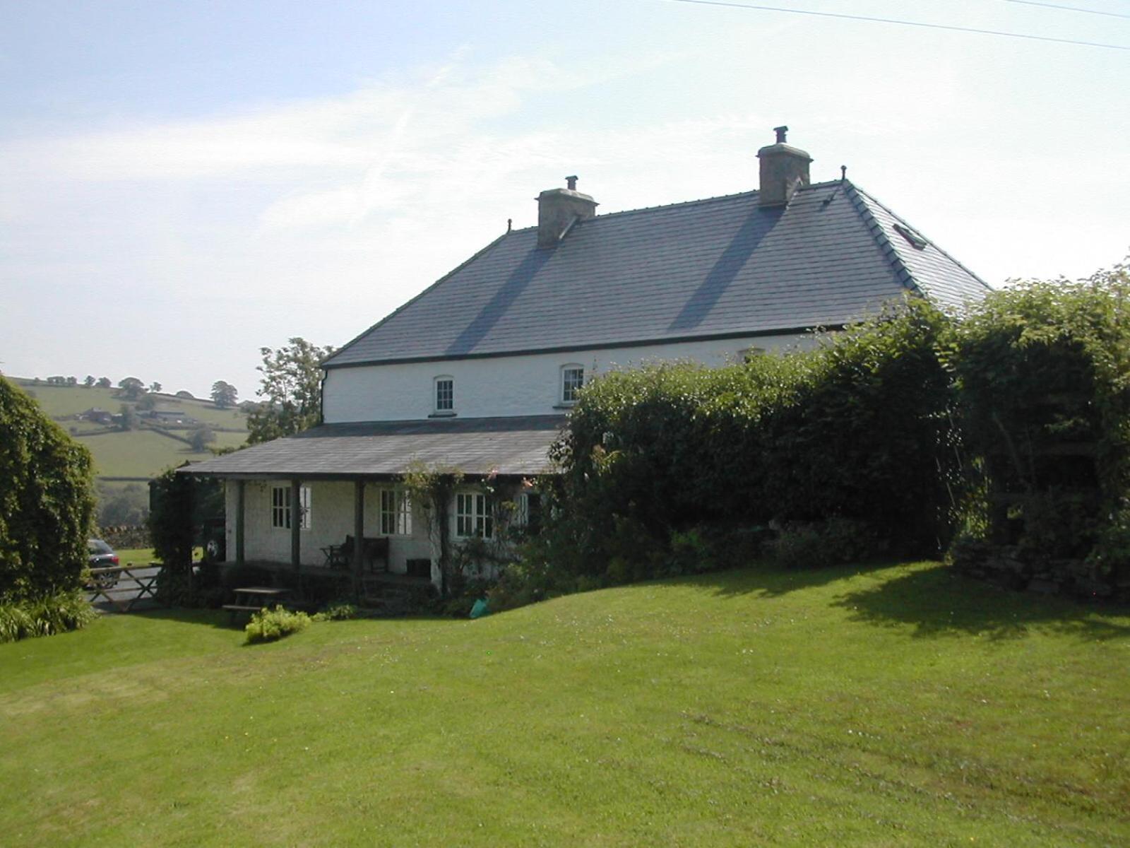 Alltybrain Farm Cottages And Farmhouse B&B Brecon Exterior photo