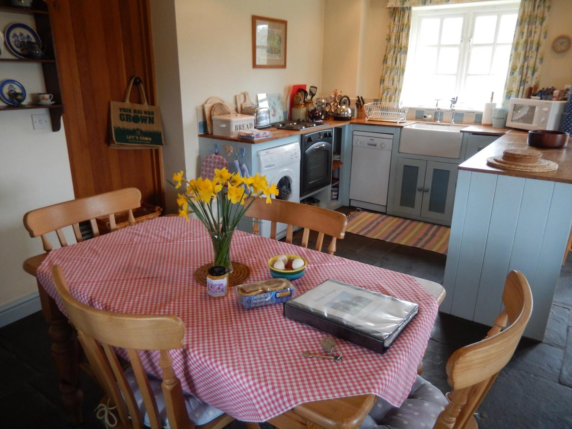 Alltybrain Farm Cottages And Farmhouse B&B Brecon Exterior photo